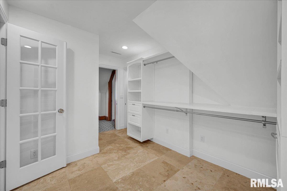 5128 North Prospect Road Peoria Heights, IL 61616 - Photo 41 of 74 Gallery Image 41
