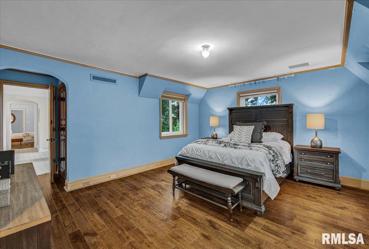 5128 North Prospect Road Peoria Heights, IL 61616 - Photo 52 of 74 Gallery Image 52