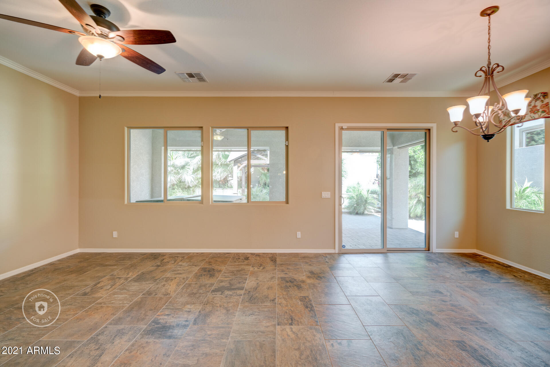 20968 West Thomas Road Buckeye, AZ 85396 - Photo 5 of 31 listing_4