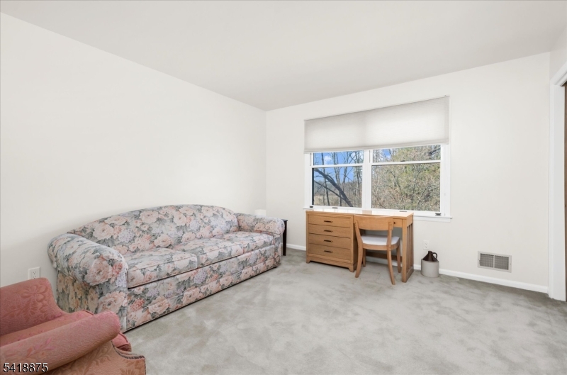 24 Partridge Road Flemington, NJ 08822 - Photo 23 of 35