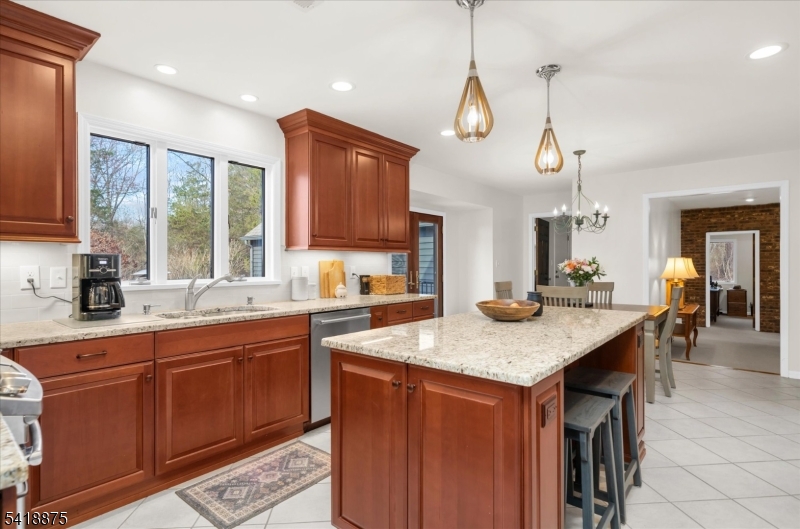 24 Partridge Road Flemington, NJ 08822 - Photo 5 of 35