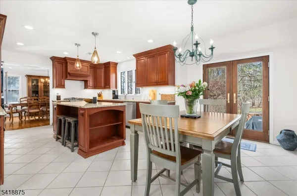 $1,125,000 | 24 Partridge Road, Flemington, NJ 08822