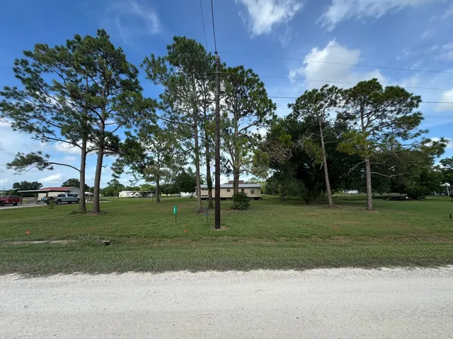 $22,000 | 125 Tupelo South, Palacios, TX 77465