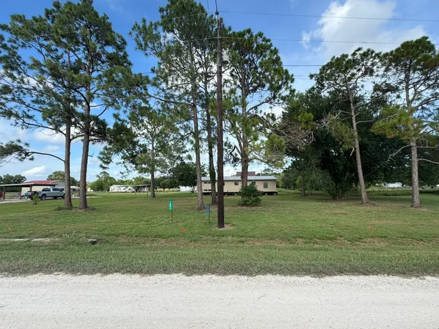 $22,000 | 125 Tupelo South, Palacios, TX 77465