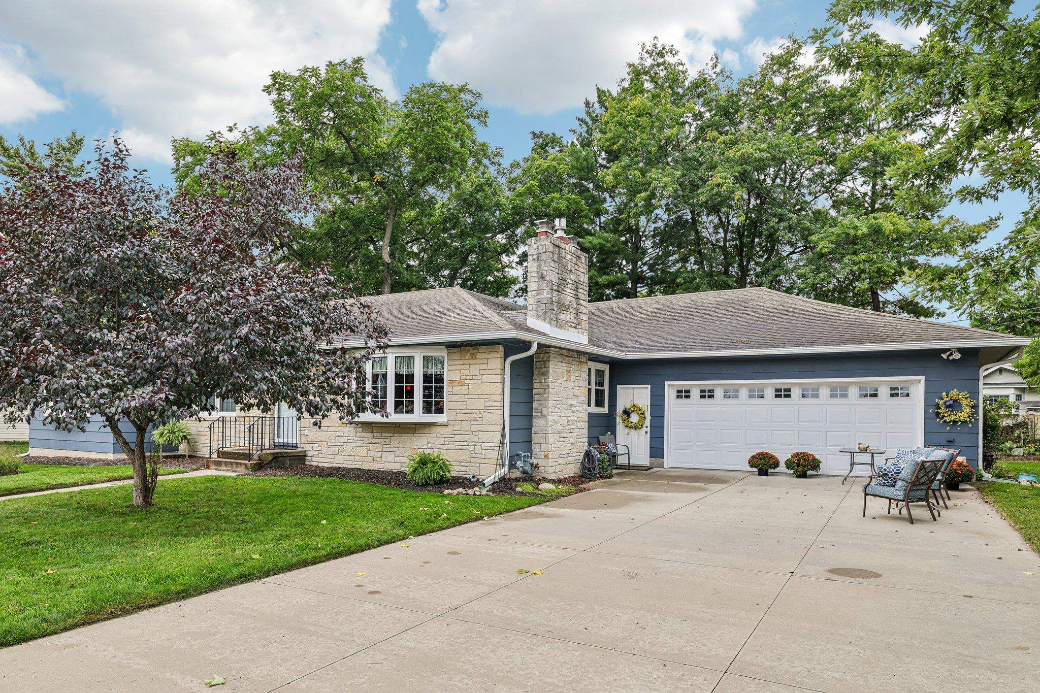 535 North Willow Street Reedsburg, WI 53959 - Photo 1 of 51 Gallery Image 1