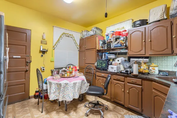 $465,000 | 1032 South Maple Avenue, Oak Park, IL 60304