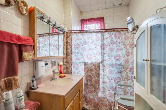 $500,000 | 1032 South Maple Avenue, Oak Park, IL 60304