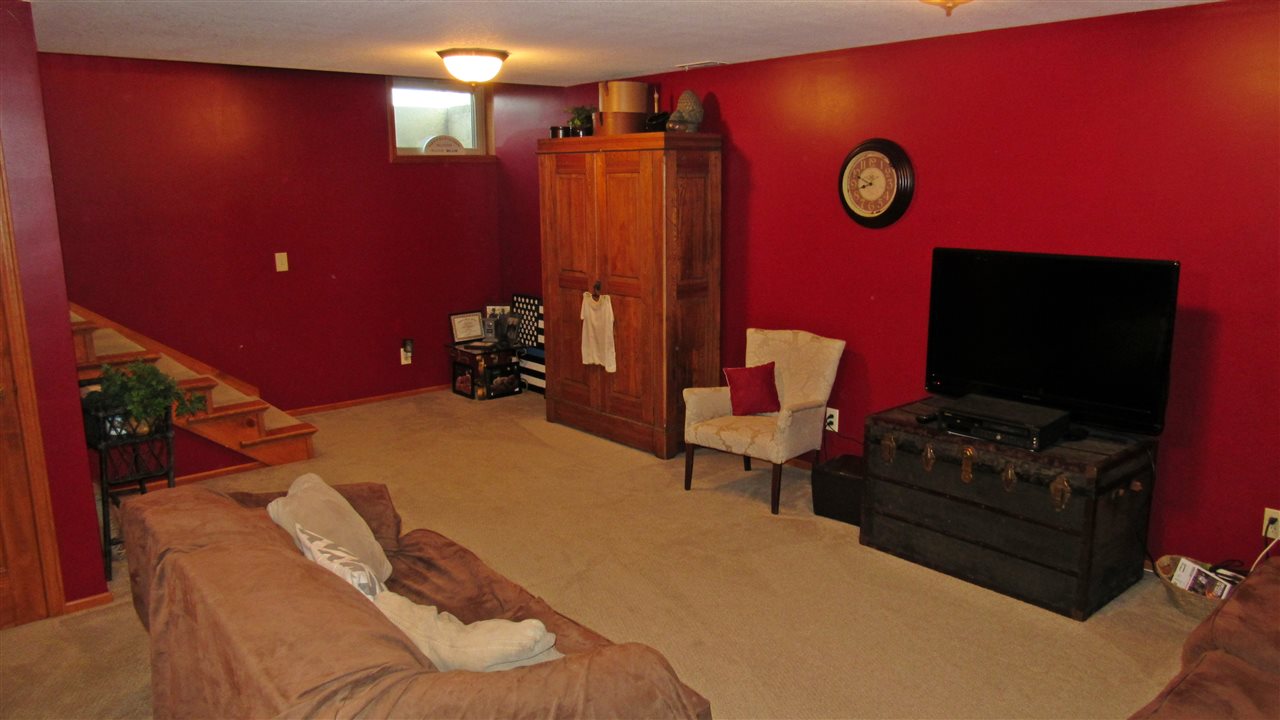 4119 County Road 63 Butler, IN 46721 - Photo 4 of 28