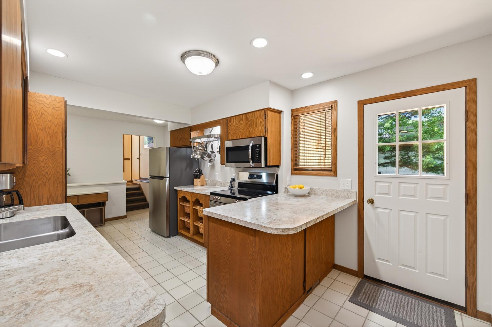 4900 Larson Road Shoreview, MN 55126 - Photo 19 of 49