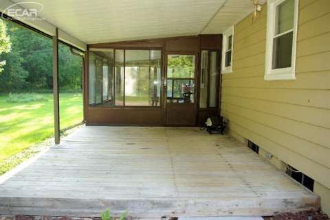 7402 Bennett Lake Road Fenton, MI 48430 - Photo 18 of 29 20448033-17.JPG