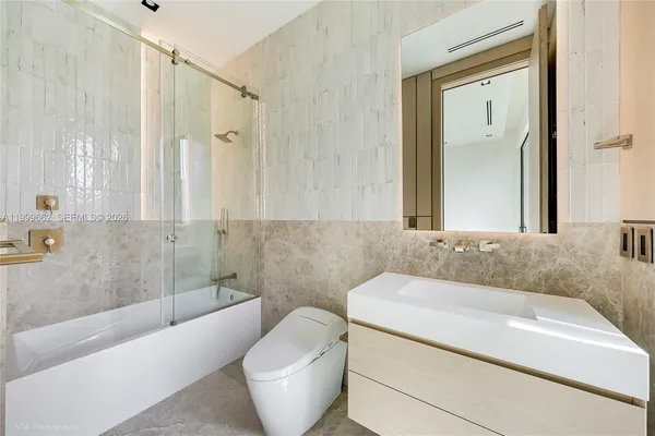 $29,500,000 | 770 Lake Road, Miami, FL 33137