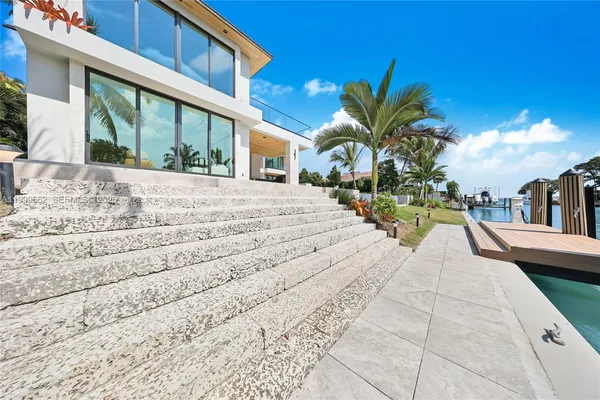 $29,500,000 | 770 Lake Road, Miami, FL 33137