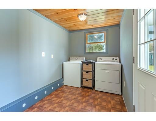 27 Riverside Street Danvers, MA 01923 - Photo 12 of 28 Gallery Image 12