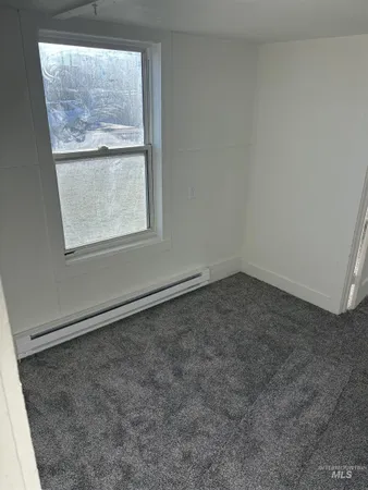 $199,999 | 219 North 4th Street West, Homedale, ID 83628