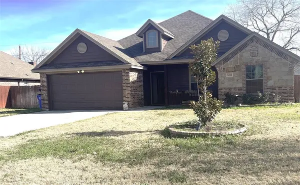 $340,000 | 1224 Eagle Lake Drive, Azle, TX 76020