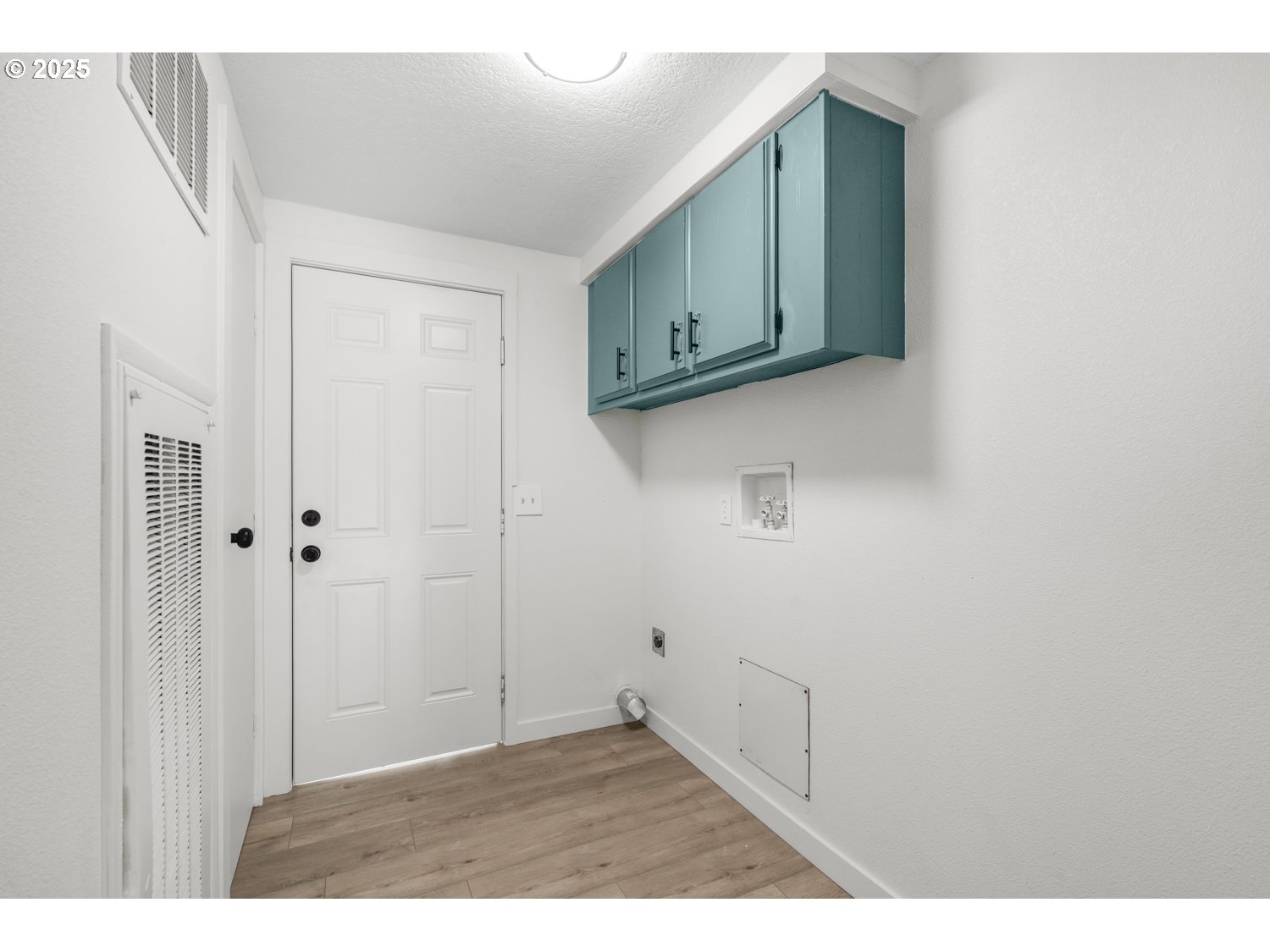 871 Liberty Bell Drive, Unit 474 Beaverton, OR 97006 - Photo 19 of 26 a view of a utility room