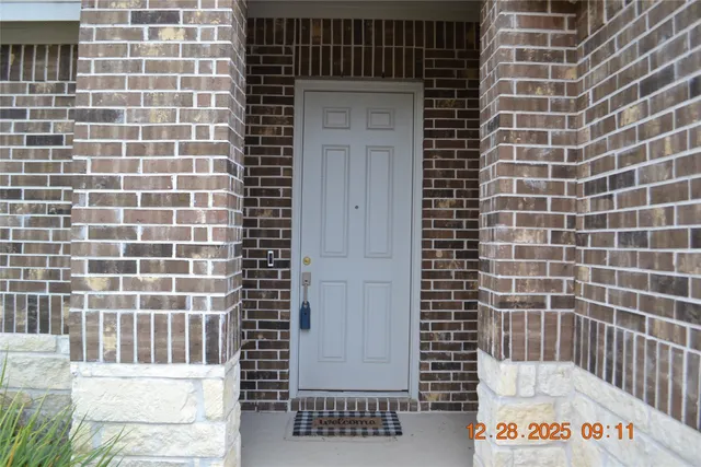 $2,300 | 1613 Sunbend Lane, Katy, TX 77493