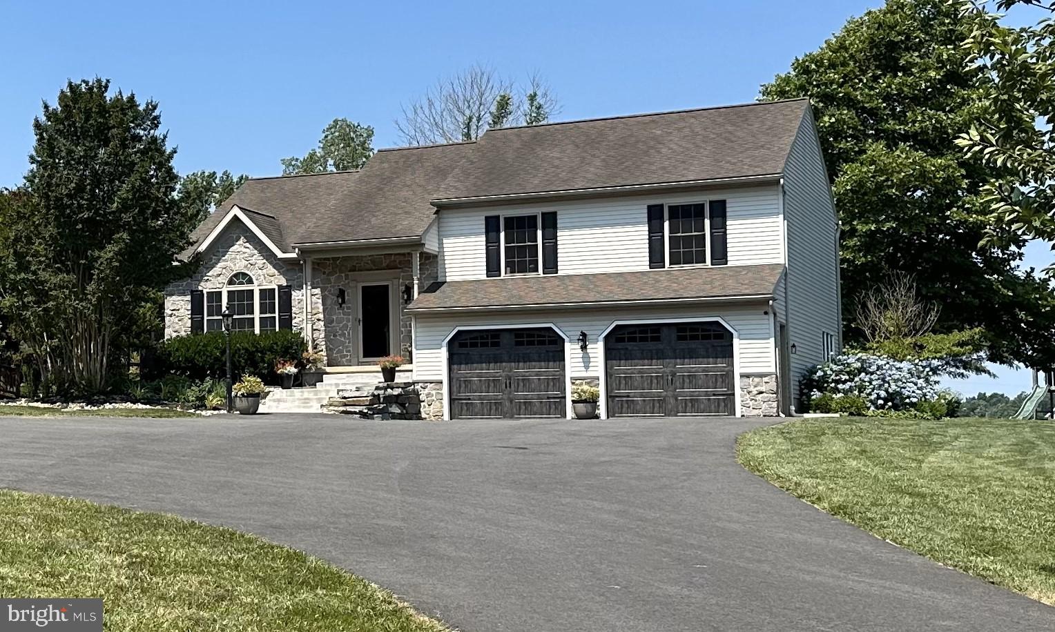 270 Little Britain Road Nottingham, PA 19362 - Photo 1 of 25 Lovely Split-Level Home