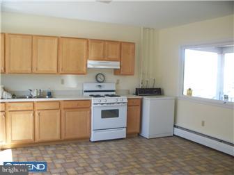 200 Edgebrook Road Robbinsville, NJ 08691 - Photo 3 of 9 Kitchen