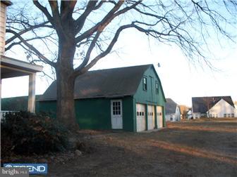200 Edgebrook Road Robbinsville, NJ 08691 - Photo 8 of 9 Garage