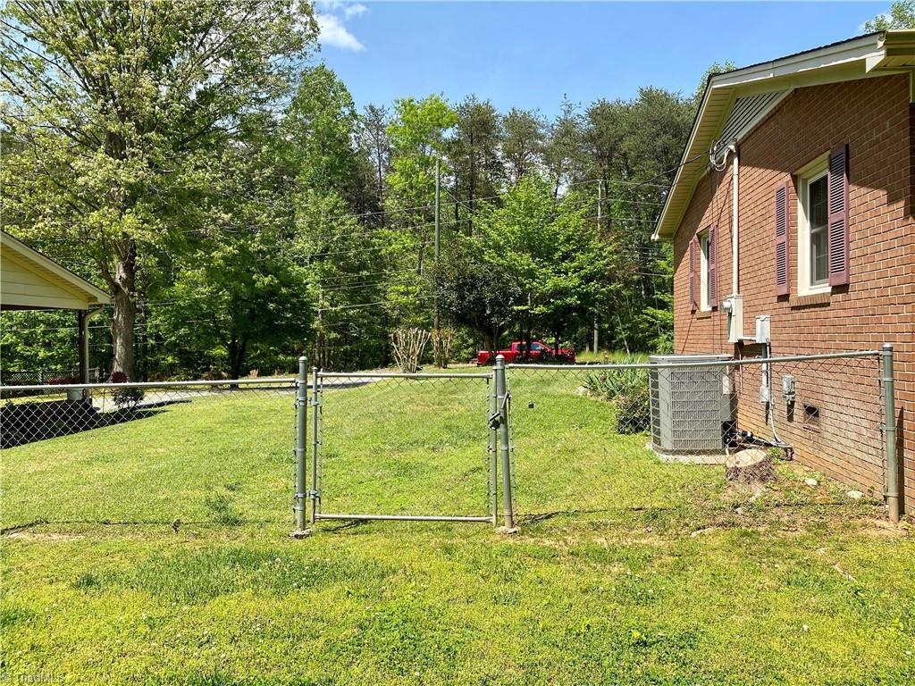 4600 Huntingwood Road Ramseur, NC 27316 - Photo 9 of 38 Gallery Image 9