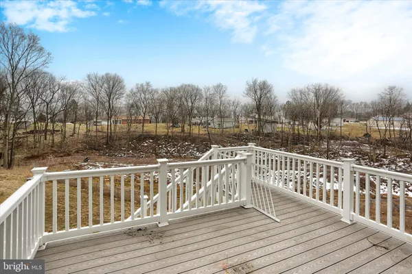 $585,000 | 17 Barnhart Circle, Mechanicsburg, PA 17050
