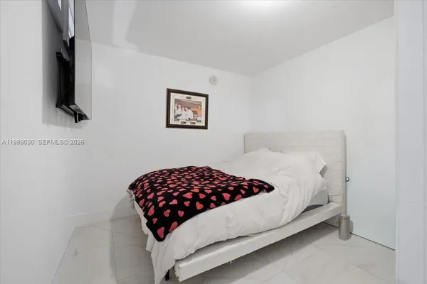$4,400 | 8390 Southwest 72nd Avenue, Unit 106, Miami, FL 33143