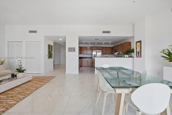 $4,400 | 8390 Southwest 72nd Avenue, Unit 106, Miami, FL 33143