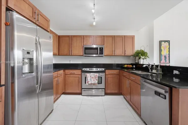 $4,400 | 8390 Southwest 72nd Avenue, Unit 106, Miami, FL 33143