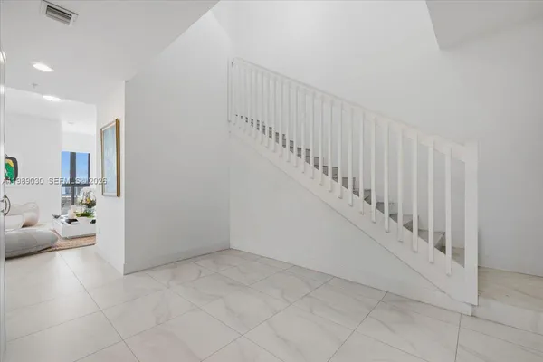 $4,400 | 8390 Southwest 72nd Avenue, Unit 106, Miami, FL 33143