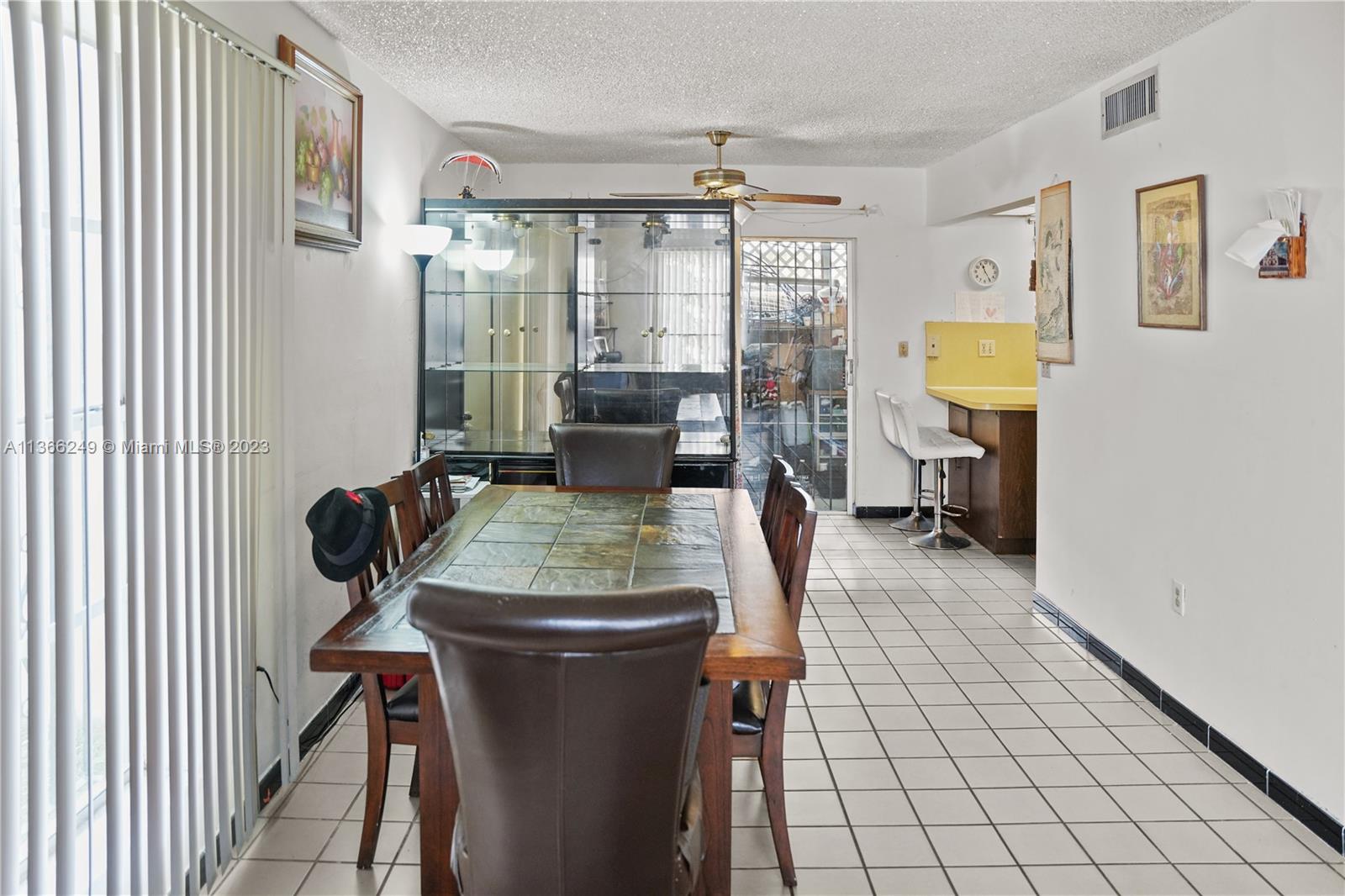 21 Southwest 109th Avenue, Unit B7 Sweetwater, FL 33174 - Photo 4 of 20