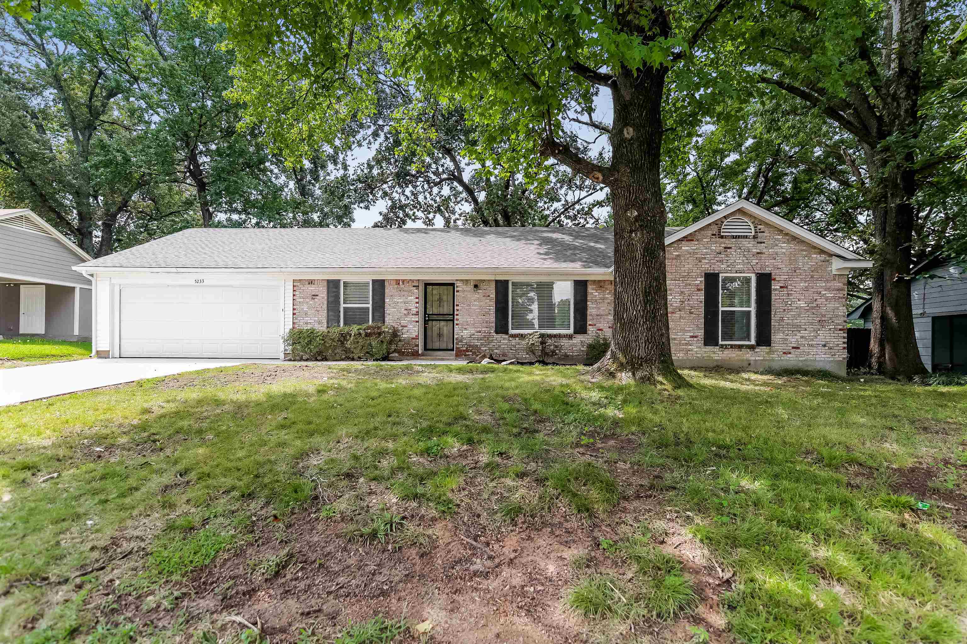5233 Yale Road, Memphis, TN 38134 Compass