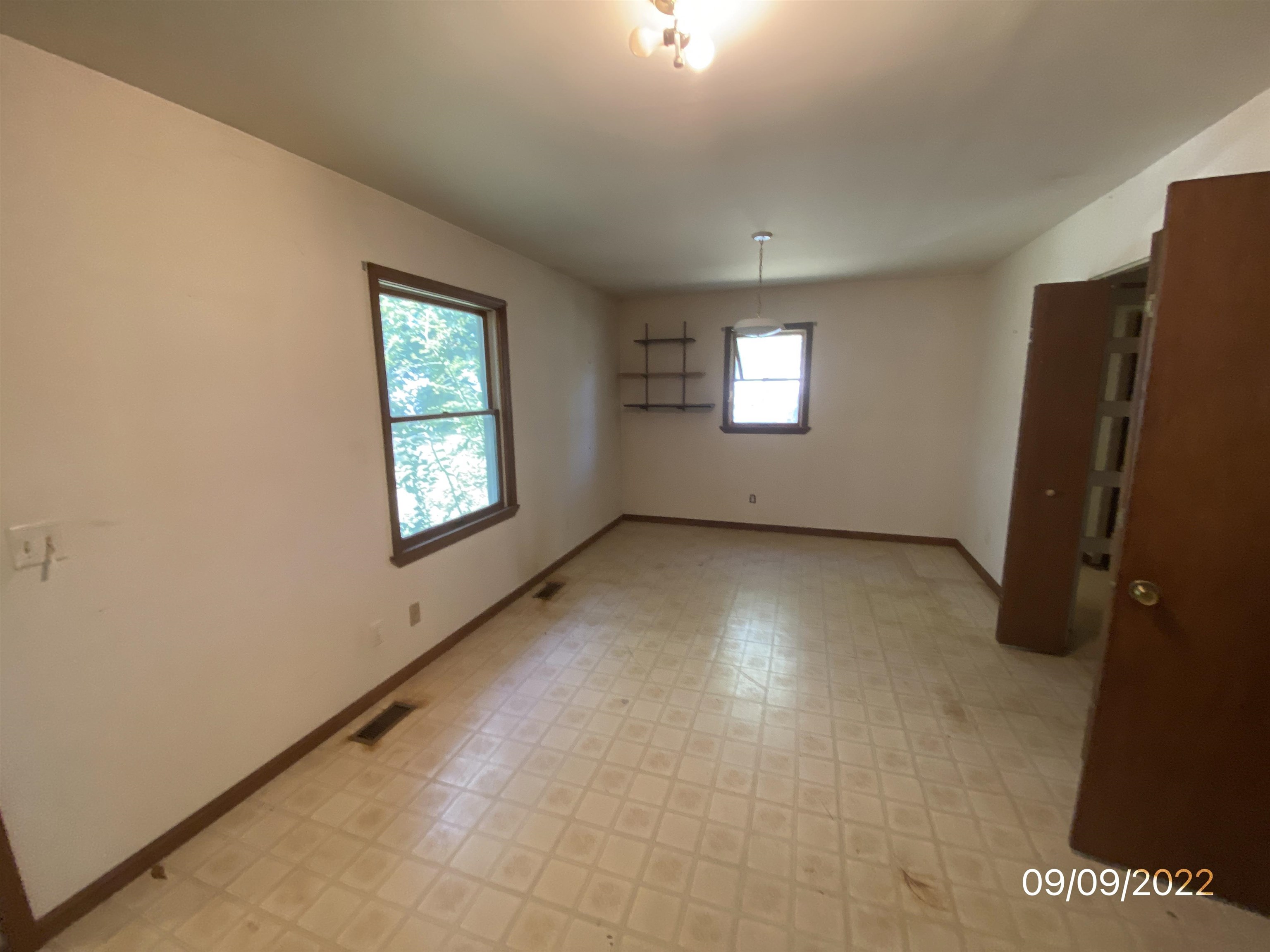 1572 Eberly Road Flint, MI 48532 - Photo 18 of 31