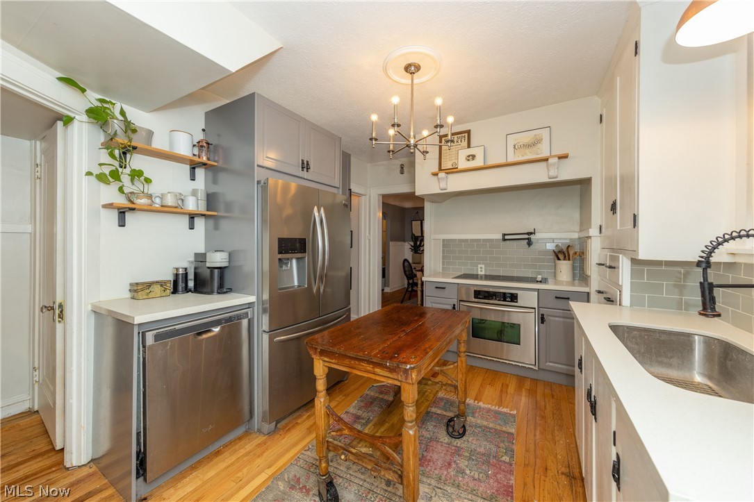 2495 Eaton Road Cleveland, OH 44118 - Photo 10 of 33 Gallery Image 10