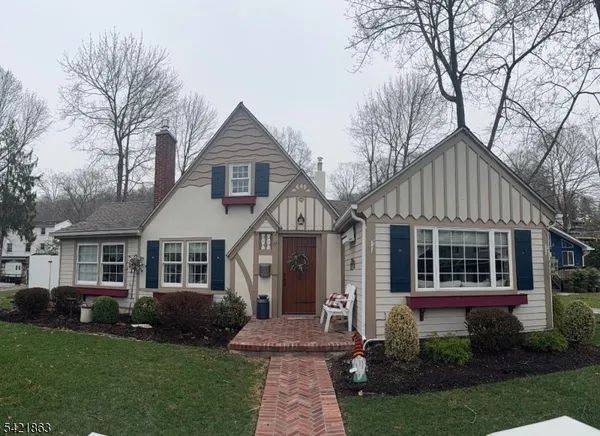 $4,000 | 11 Oak Parkway, Sparta, NJ 07871