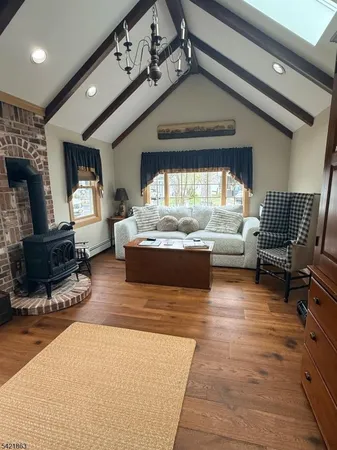 $4,300 | 11 Oak Parkway, Sparta, NJ 07871