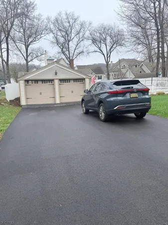 $4,300 | 11 Oak Parkway, Sparta, NJ 07871