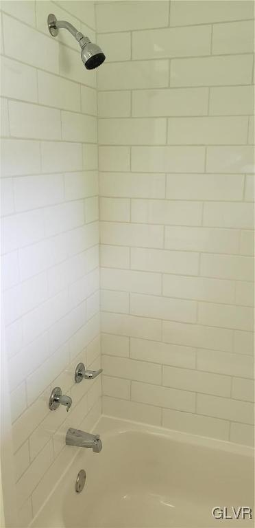 1998 Polk Valley Road Hellertown, PA 18055 - Photo 16 of 42 Gallery Image 16