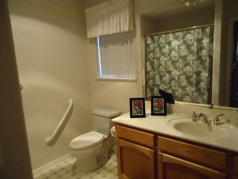 2398 Springbrook Road, Unit 3 Medford, OR 97504 - Photo 18 of 26 Additional Photo
