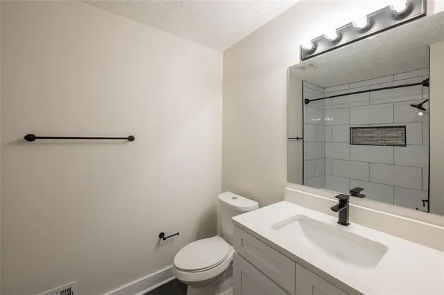 $2,400 | 237 Park Avenue, Woodstock, GA 30188