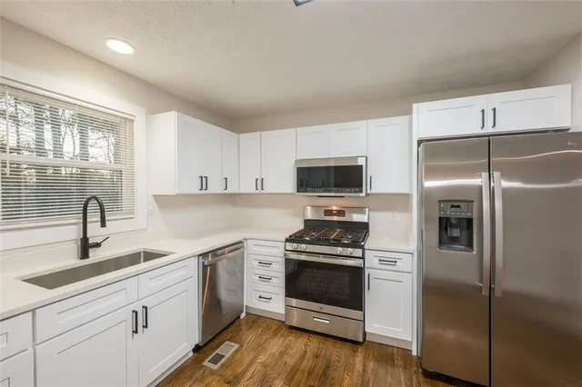 $2,400 | 237 Park Avenue, Woodstock, GA 30188