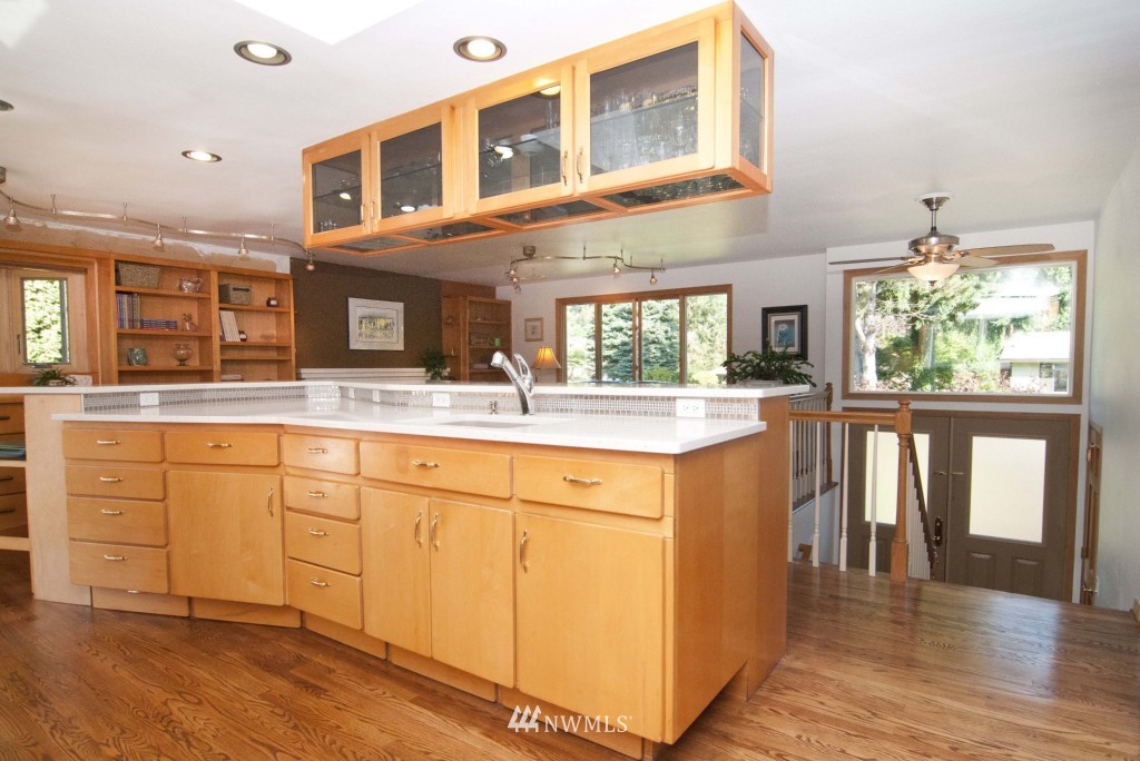 4816 237th Place Southeast Bothell, WA 98021 - Photo 8 of 24