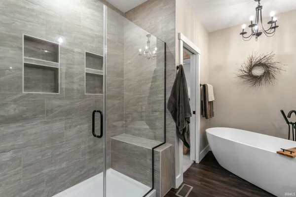 $834,900 | 54706 Columbia Bay Drive, Osceola, IN 46561