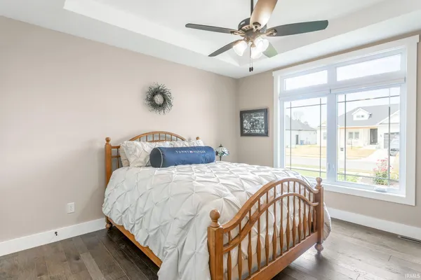 $834,900 | 54706 Columbia Bay Drive, Osceola, IN 46561