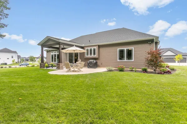 $834,900 | 54706 Columbia Bay Drive, Osceola, IN 46561
