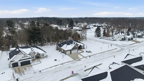 $834,900 | 54706 Columbia Bay Drive, Osceola, IN 46561