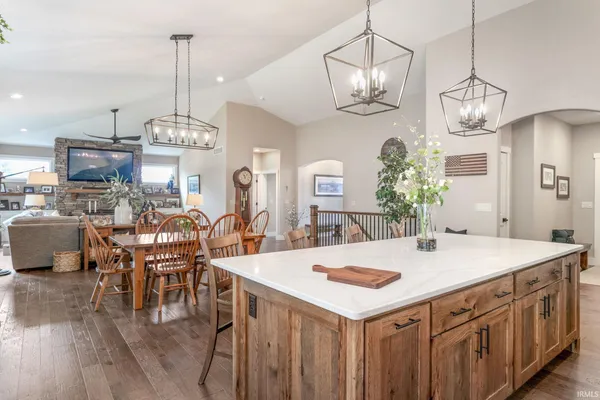 $834,900 | 54706 Columbia Bay Drive, Osceola, IN 46561