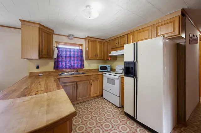 $525,000 | 166 Mud Creek Road, Hancock, ME 04640