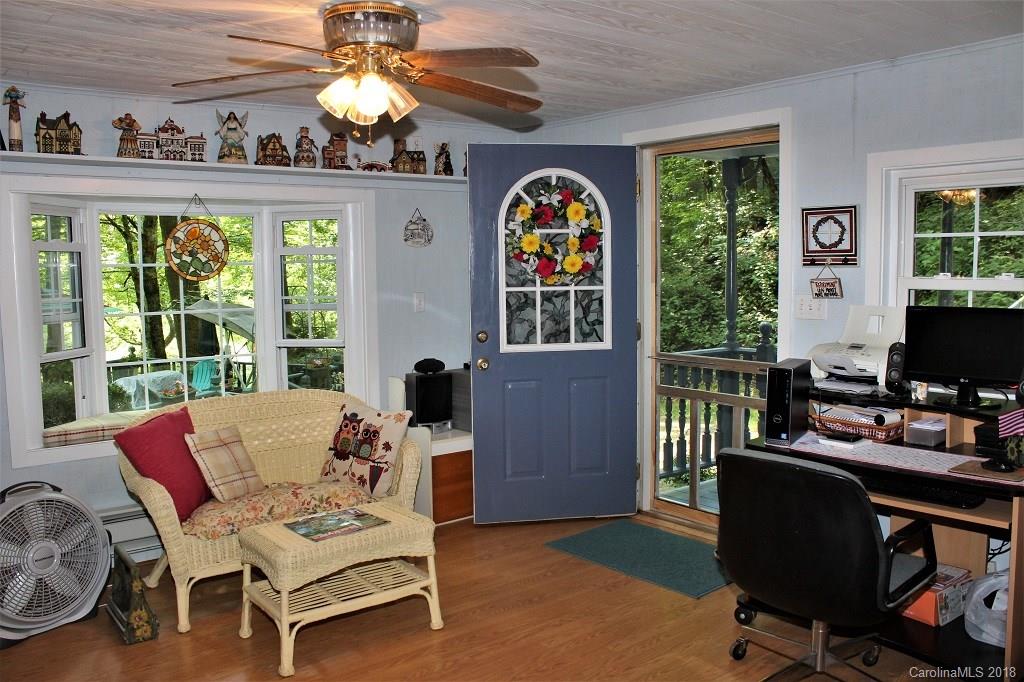 704 Cheek Cir Road Whittier, NC 28789 - Photo 3 of 36 Gallery Image 3