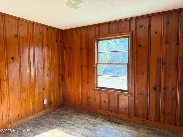 $500,000 | 2023 Highway 211, Eagle Springs, NC 27242